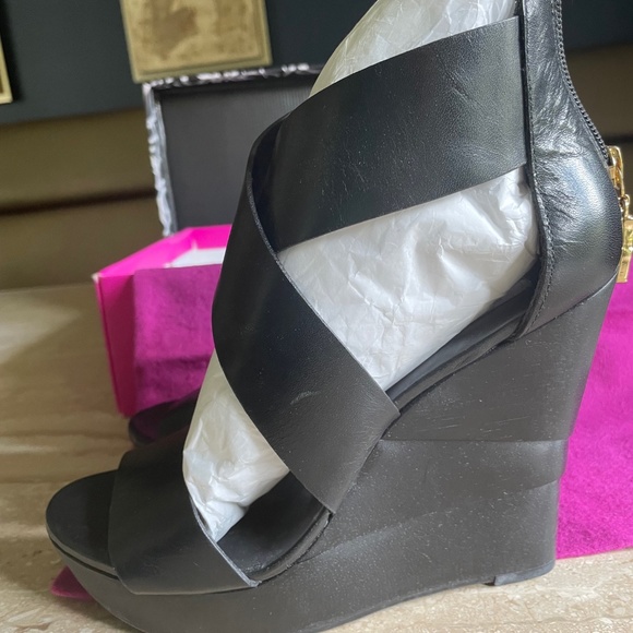 Diane Von Furstenberg DVF Opal Wedge Sandals Leather Criss Cross Size 7.5 - Picture 6 of 12